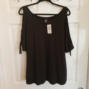 SALE! Torrid Cut and Tie Sleeve T-Shirt 1x NWT